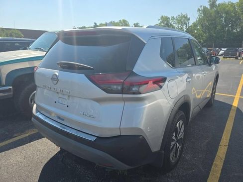 Used 2023 Nissan Rogue SV w/ SV Premium B Package AWD/4WD image 5