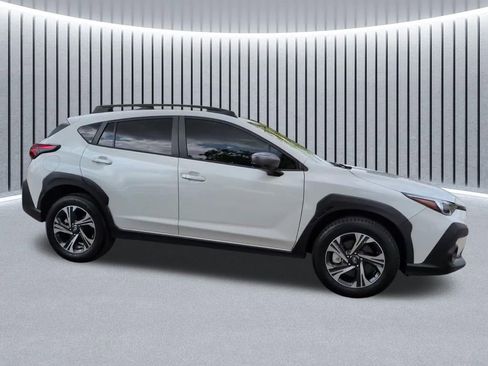 Used 2024 Subaru Crosstrek 2.0i Premium AWD/4WD image 3