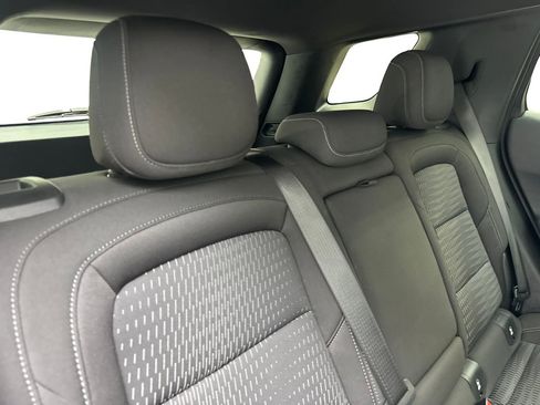Used 2025 Chevrolet Equinox LT FWD image 40