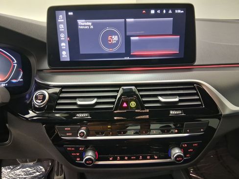 Certified 2023 BMW 540i w/ M Sport Package image 27