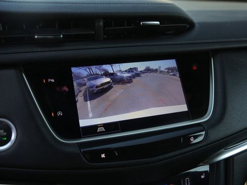 Used 2024 Cadillac XT5 Premium Luxury image 16