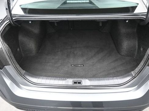 Used 2025 Nissan Altima 2.5 SV AWD/4WD image 31