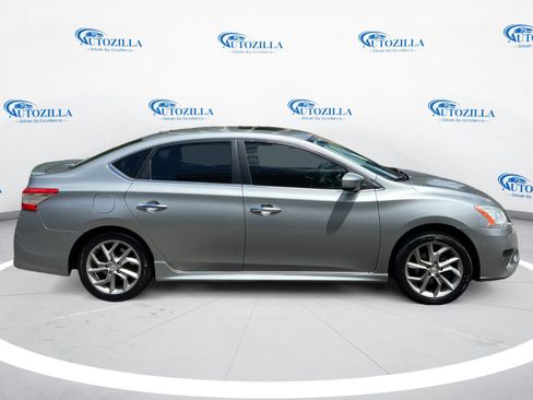 Used 2013 Nissan Sentra SR w/ Premium Pkg FWD image 6