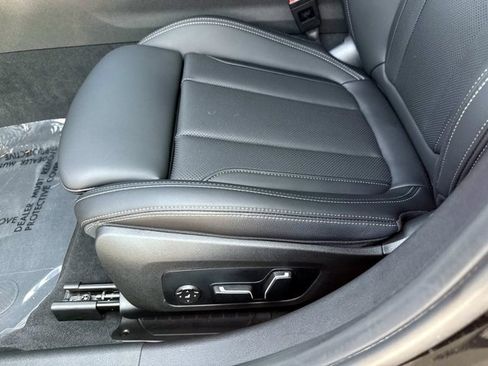 Used 2026 BMW 330i Sedan RWD image 18