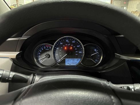 Used 2014 Toyota Corolla LE image 30