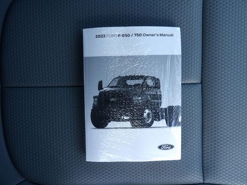 Used 2023 Ford F750 2WD Crew Cab Super Duty image 56