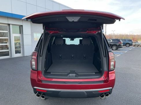 Certified 2024 Chevrolet Suburban Premier w/ Premium Package AWD/4WD image 20