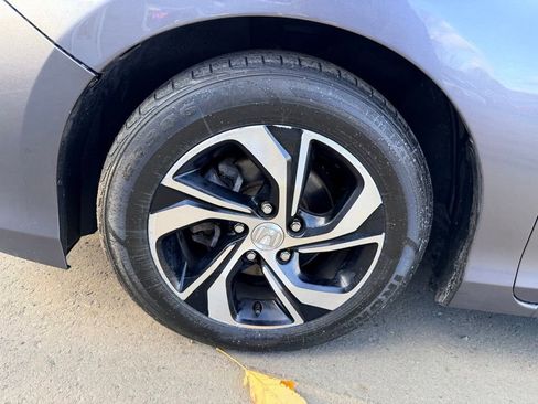 Used 2016 Honda Accord LX image 11