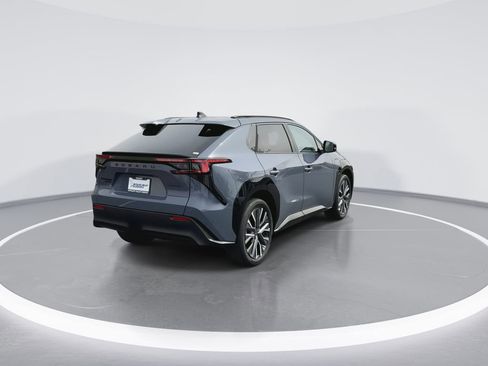 New 2026 Subaru Solterra AWD/4WD image 7