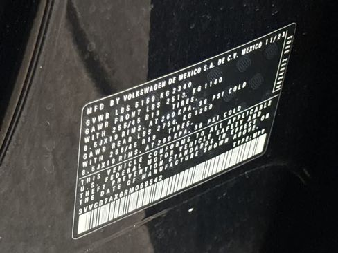 Certified 2024 Volkswagen Tiguan SE R-Line FWD image 29