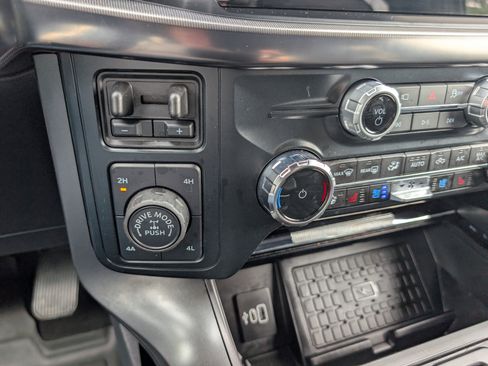 Used 2025 Ford F150 Lariat w/ Equipment Group 502A High AWD/4WD image 26