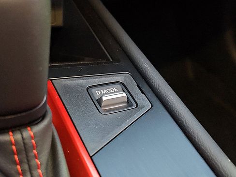 New 2026 Nissan Kicks SR w/ Cold Weather Package image 15