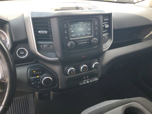 Used 2019 RAM 1500 Big Horn AWD/4WD image 18