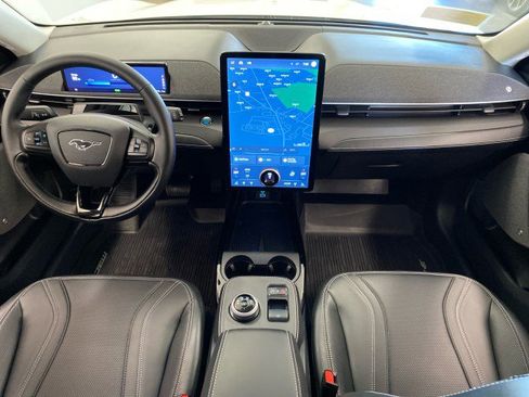 Used 2024 Ford Mustang Mach-E Premium image 10