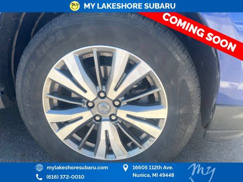 Used 2020 Nissan Pathfinder SV AWD/4WD image 11