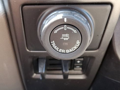 Used 2018 Ford F150 XLT w/ Equipment Group 302A Luxury AWD/4WD image 27