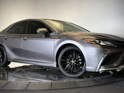 Used 2021 Toyota Camry XSE FWD image 23