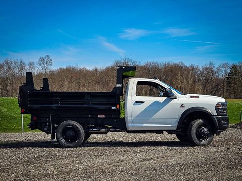 New 2026 RAM 5500 Tradesman AWD/4WD image 2