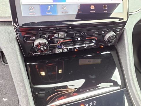 New 2025 Jeep Grand Cherokee L Limited w/ Black Appearance Package image 14