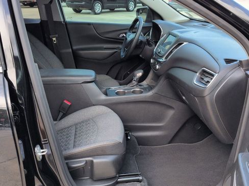 Certified 2024 Chevrolet Equinox LT FWD image 25