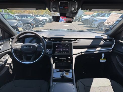 New 2026 Jeep Grand Cherokee Laredo X AWD/4WD image 6