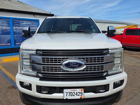 Used 2018 Ford F250 Platinum w/ Platinum Ultimate Package AWD/4WD image 2
