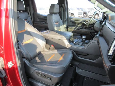 Certified 2023 GMC Sierra 1500 AT4 w/ Technology Package AWD/4WD image 24
