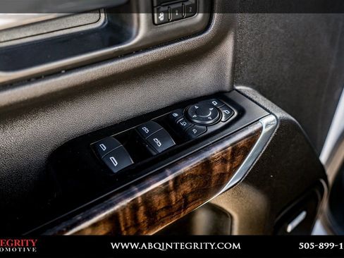 Used 2022 GMC Sierra 3500 Denali w/ Denali Ultimate Package image 16