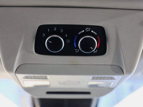 Used 2023 Ford Transit 350 XLT image 19