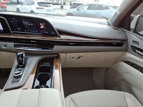 Used 2024 Cadillac Escalade Sport Platinum AWD/4WD image 20