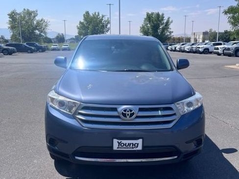 Used 2013 Toyota Highlander 4WD w/ Cold Weather Pkg image 3