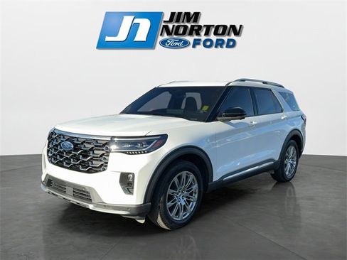 Used 2025 Ford Explorer Platinum image 7