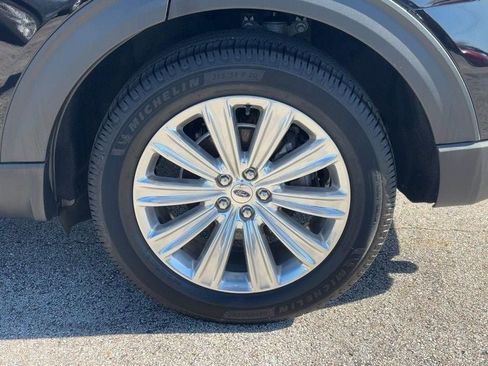 Used 2021 Ford Explorer Limited w/ Equipment Group 301A image 7