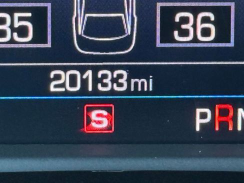 Used 2022 Chevrolet Camaro LT w/ RS Package image 11