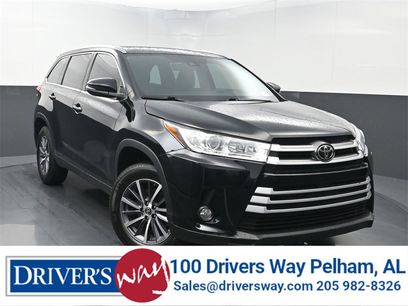 Used 2019 Toyota Highlander SE