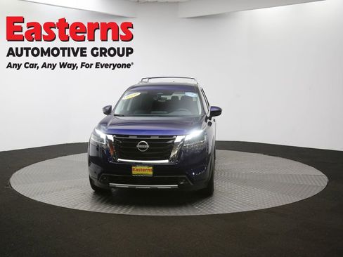 Used 2024 Nissan Pathfinder SL image 53