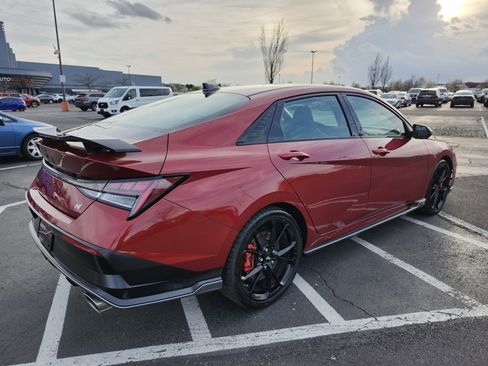 Used 2025 Hyundai Elantra N image 18