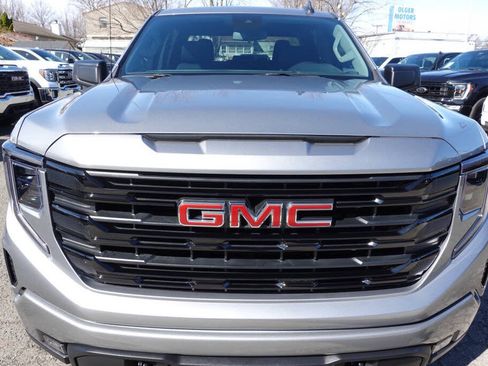 Used 2024 GMC Sierra 1500 Elevation AWD/4WD image 7