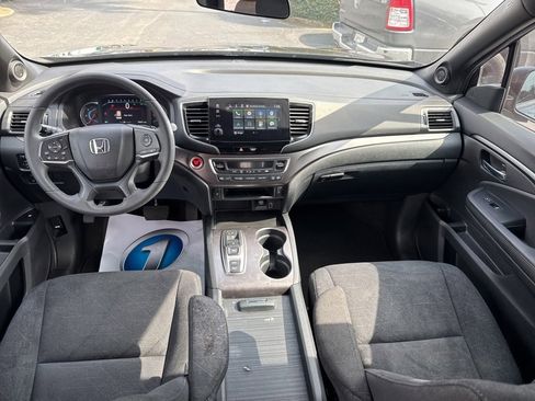 Used 2022 Honda Pilot Sport image 14