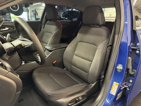 Used 2023 Chevrolet Malibu LT FWD image 17