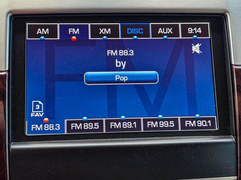 Used 2014 Cadillac Escalade Luxury AWD/4WD image 15