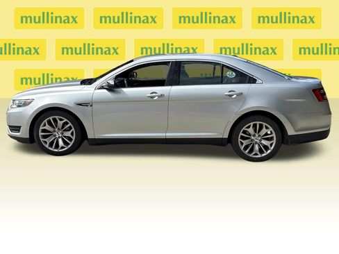 Used 2015 Ford Taurus Limited FWD image 10