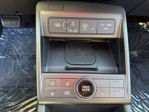 Certified 2024 Hyundai Kona Limited image 31