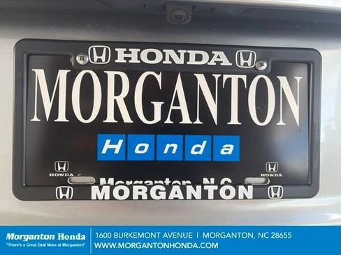 Used 2018 Toyota Camry LE FWD image 29