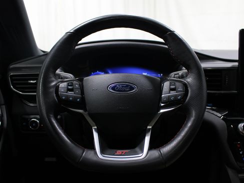 Used 2024 Ford Explorer ST w/ Equipment Group 401A AWD/4WD image 10