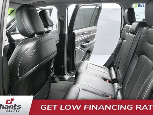 Used 2023 Jeep Grand Cherokee 4WD 4xe image 21