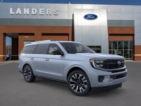 New 2026 Ford Expedition Platinum w/ Driver's Package image 7