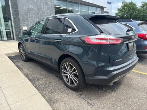 Used 2019 Ford Edge Titanium w/ Cold Weather Package AWD/4WD image 3