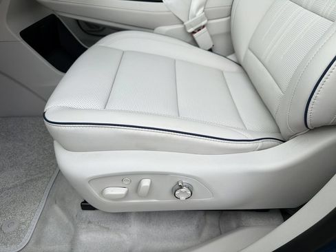 New 2026 Buick Enclave Avenir w/ Super Cruise Package FWD image 22