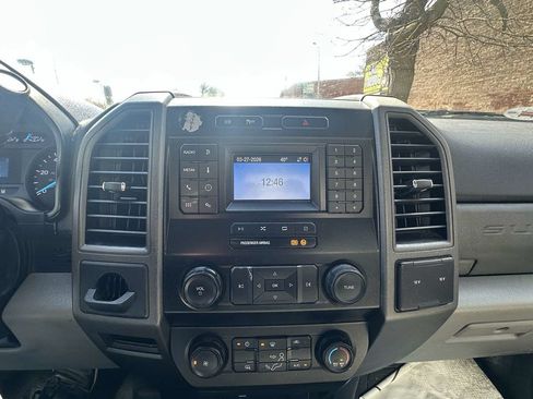 Used 2020 Ford F550 2WD Regular Cab Super Duty image 25